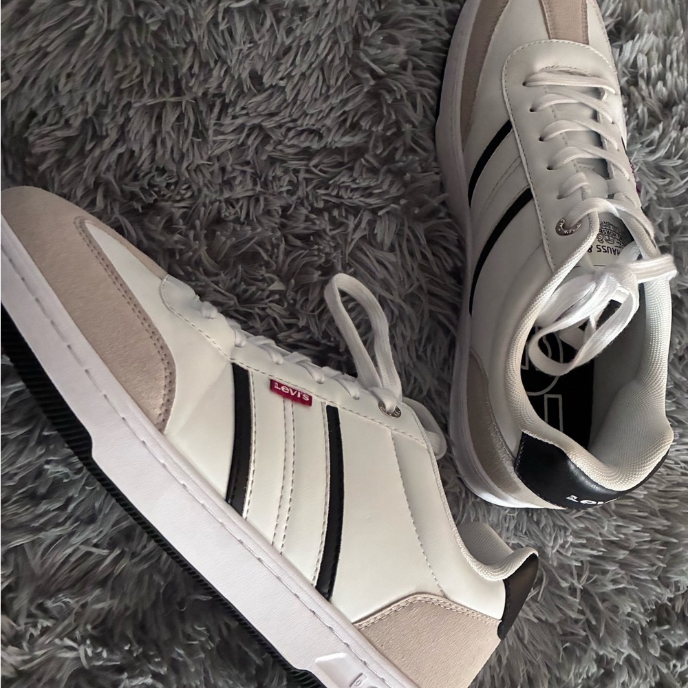 Levi's White and Black Men's Sneakers NWOT